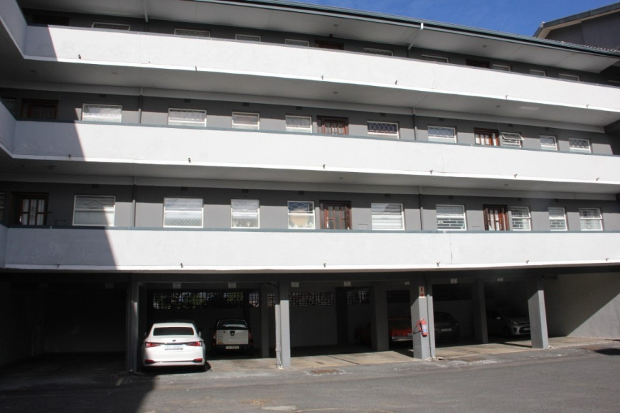 To Let 2 Bedroom Property for Rent in Somerset West Western Cape